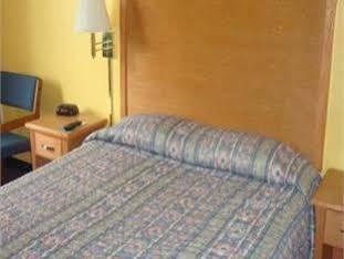 American Best Value Inn Lawrence Luaran gambar