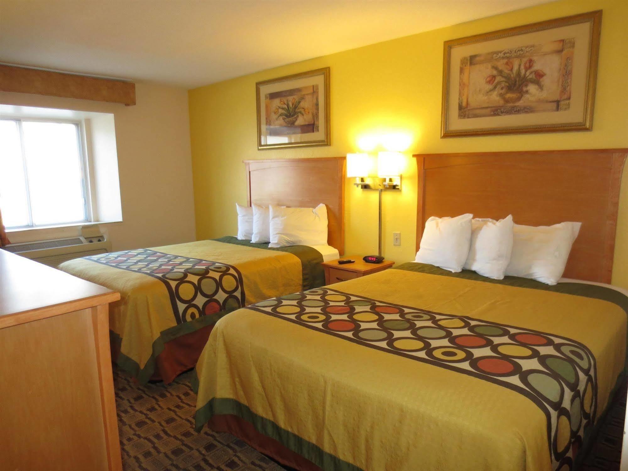 American Best Value Inn Lawrence Luaran gambar